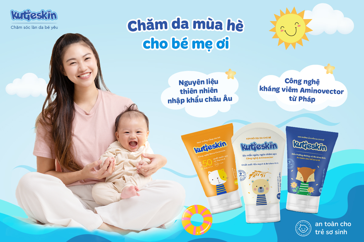 Bên cạnh việc sử dụng nước tắm trị rôm sảy, các mẹ có thể sử dụng kem trị mẩn ngứa hay kem dưỡng ẩm Kutieskin